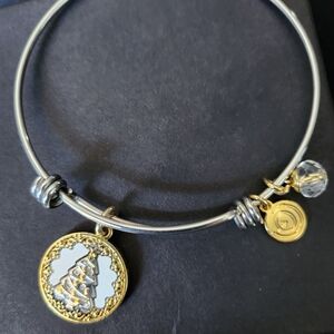 NWOT, love this life bracelet, Christmas tree, adjustable